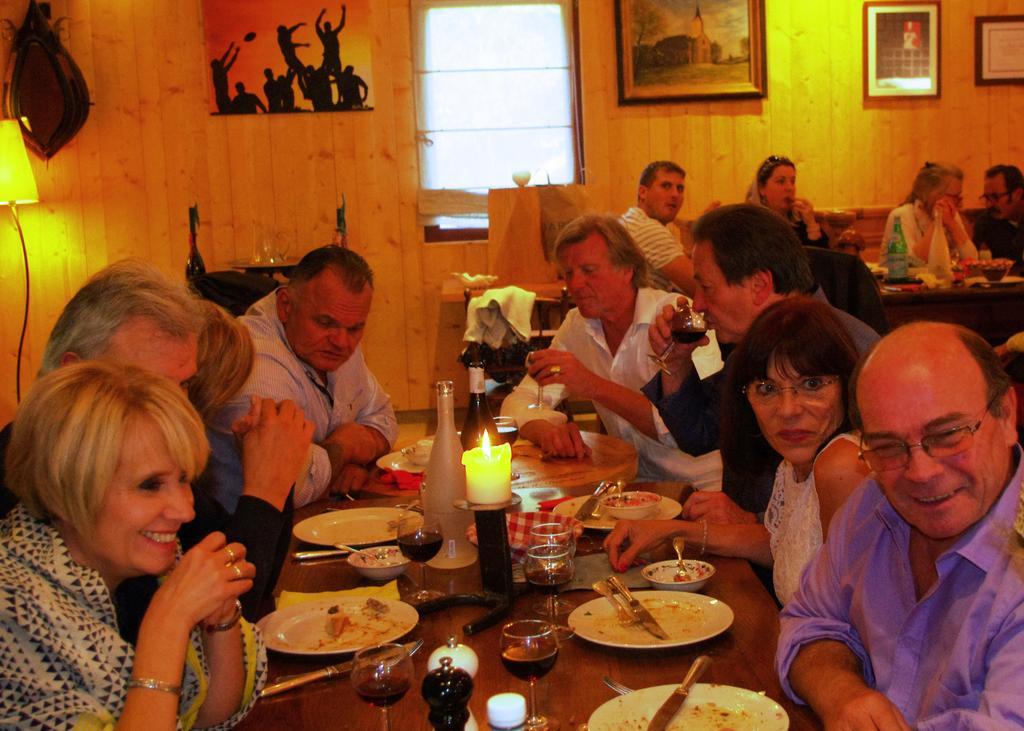 Auberge Les Tables Du Ban Saint-Pierre-la-Palud Zewnętrze zdjęcie